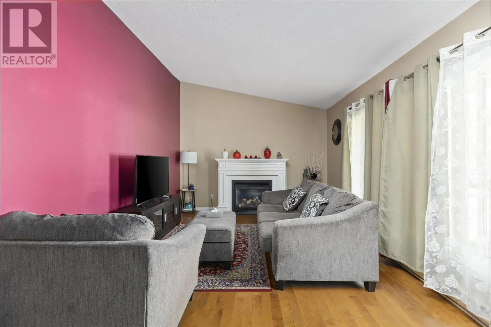 9 Creery AVE