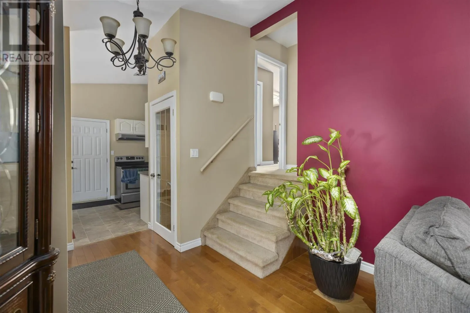 9 Creery AVE