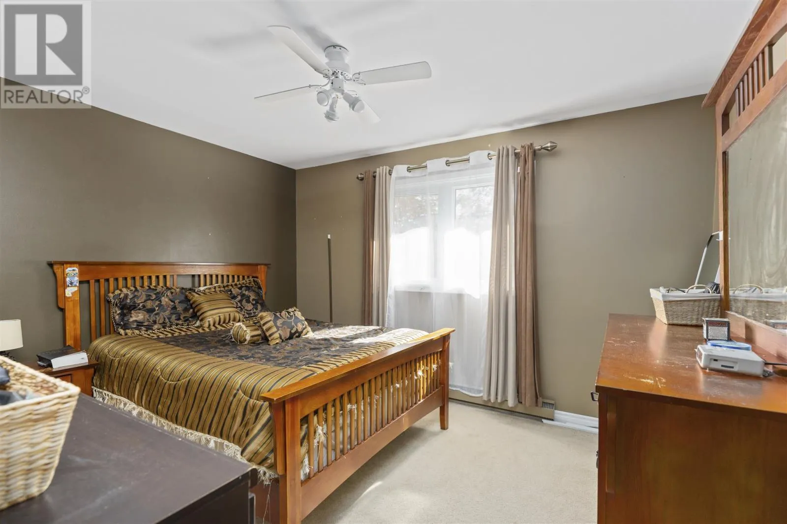 9 Creery AVE