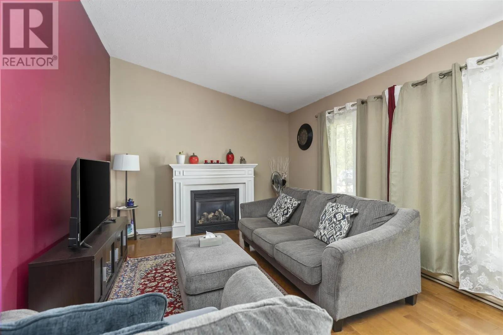 9 Creery AVE