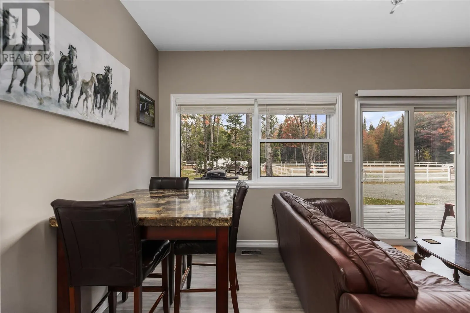 33 Pine Shores RD