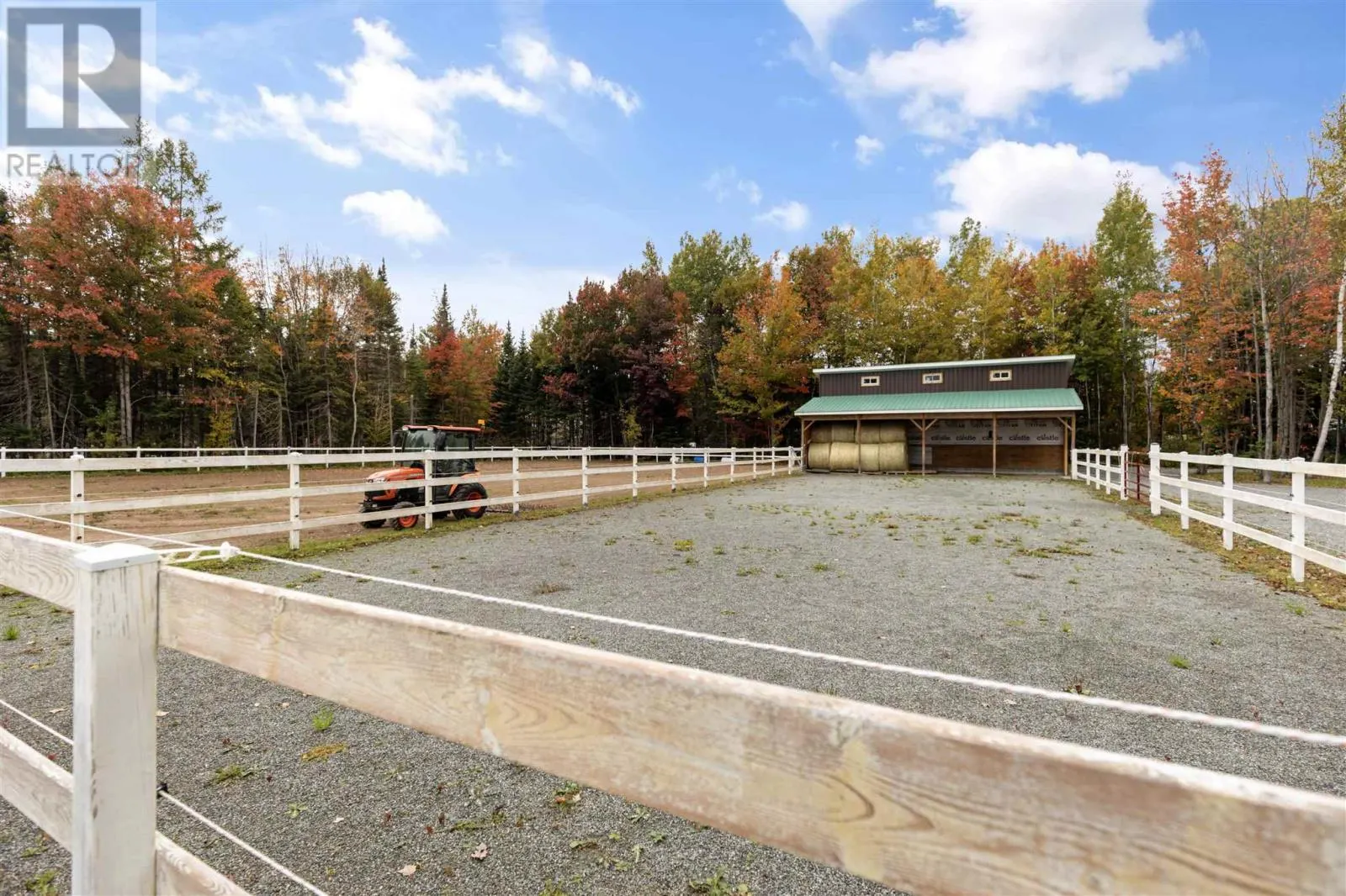 33 Pine Shores RD