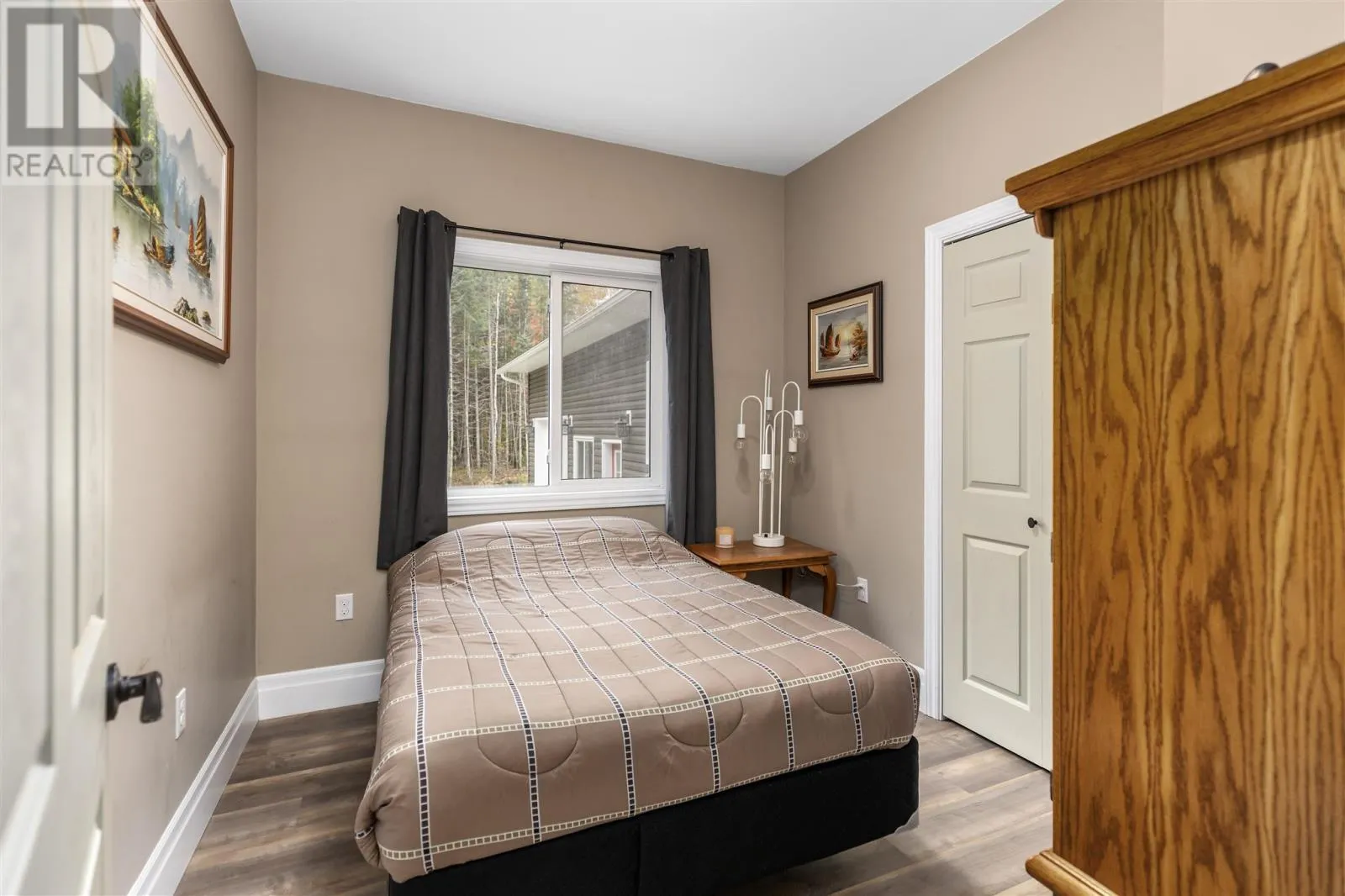 33 Pine Shores RD