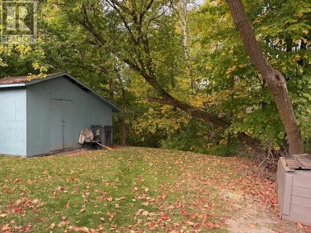 55 Knox AVE