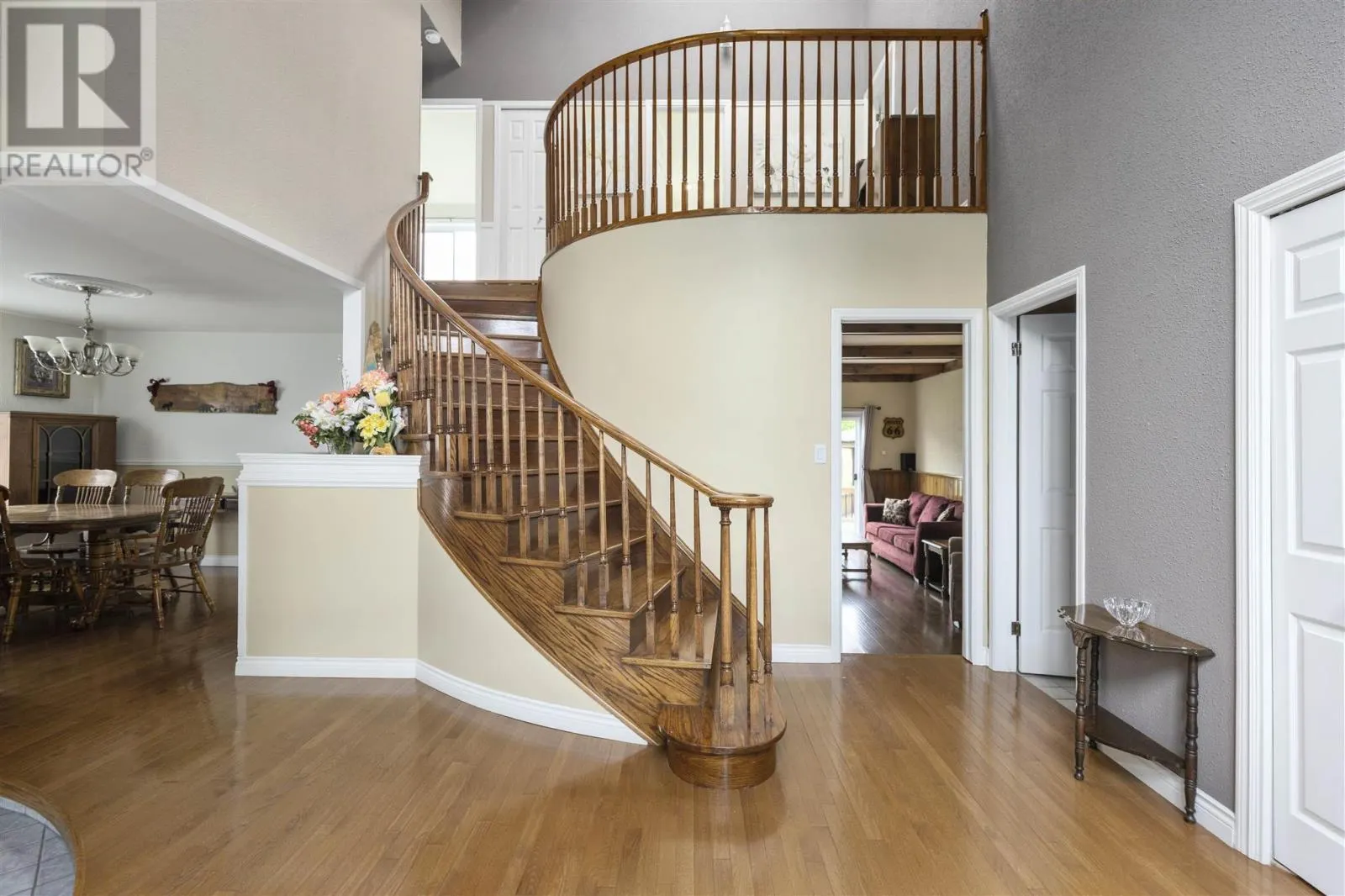 16 Charlotte DR