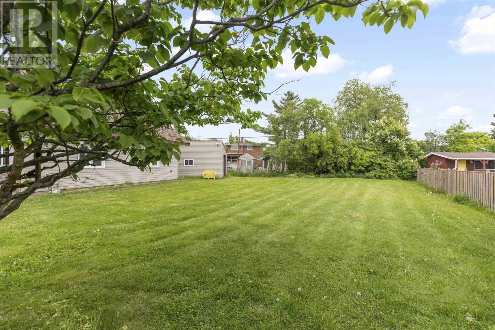 16 Charlotte DR