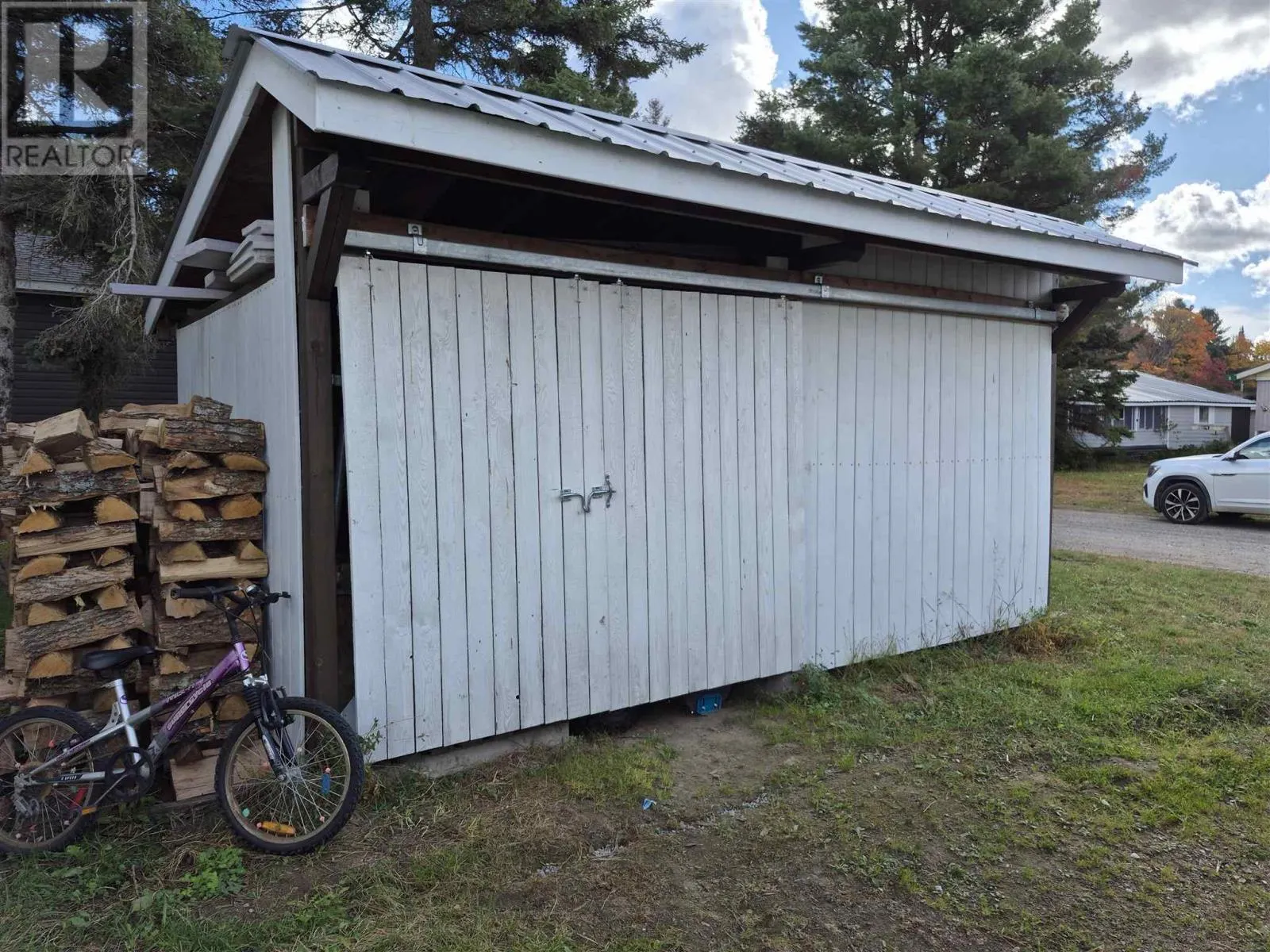 5 Willa DR