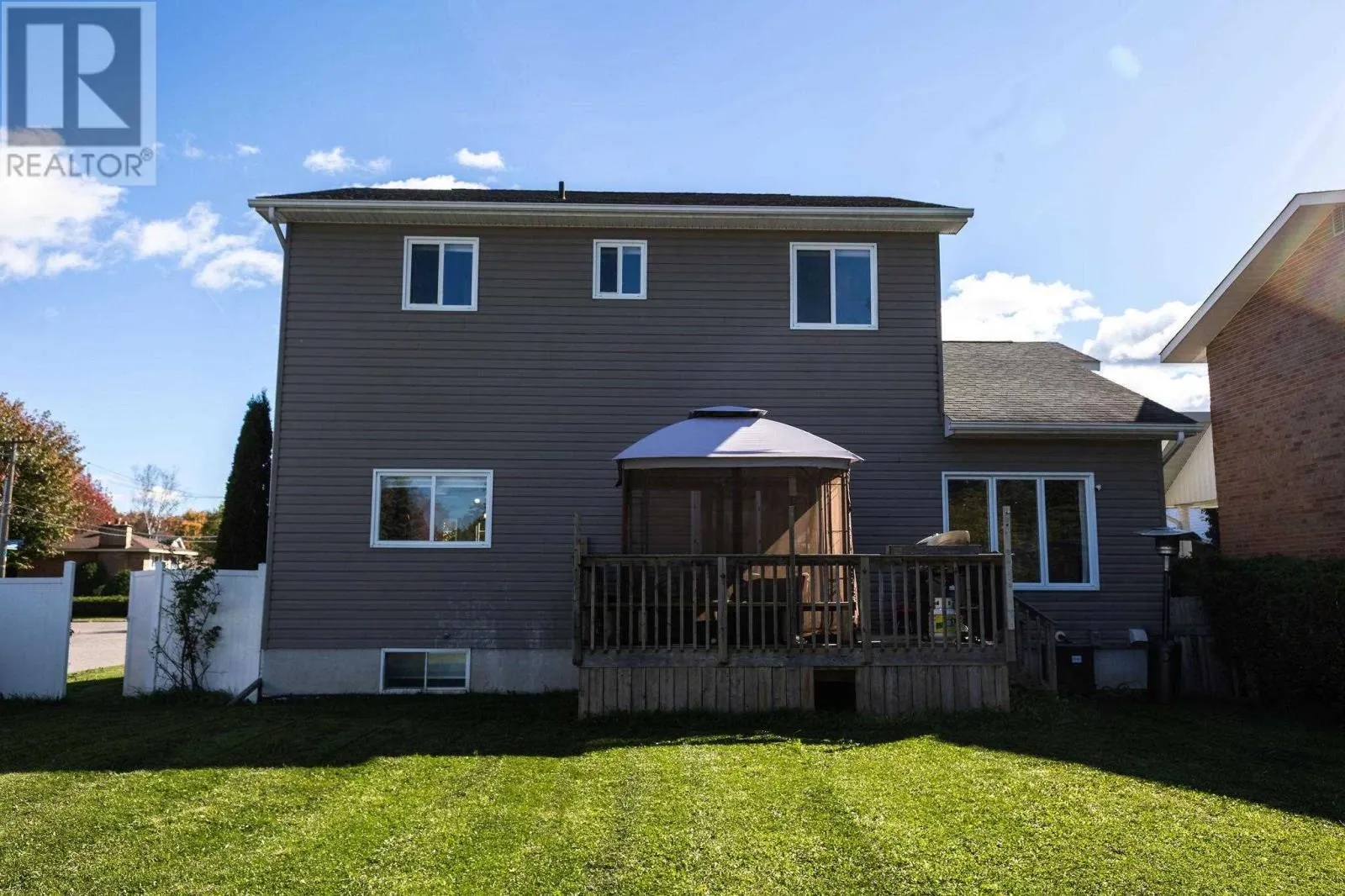 142 Louise AVE