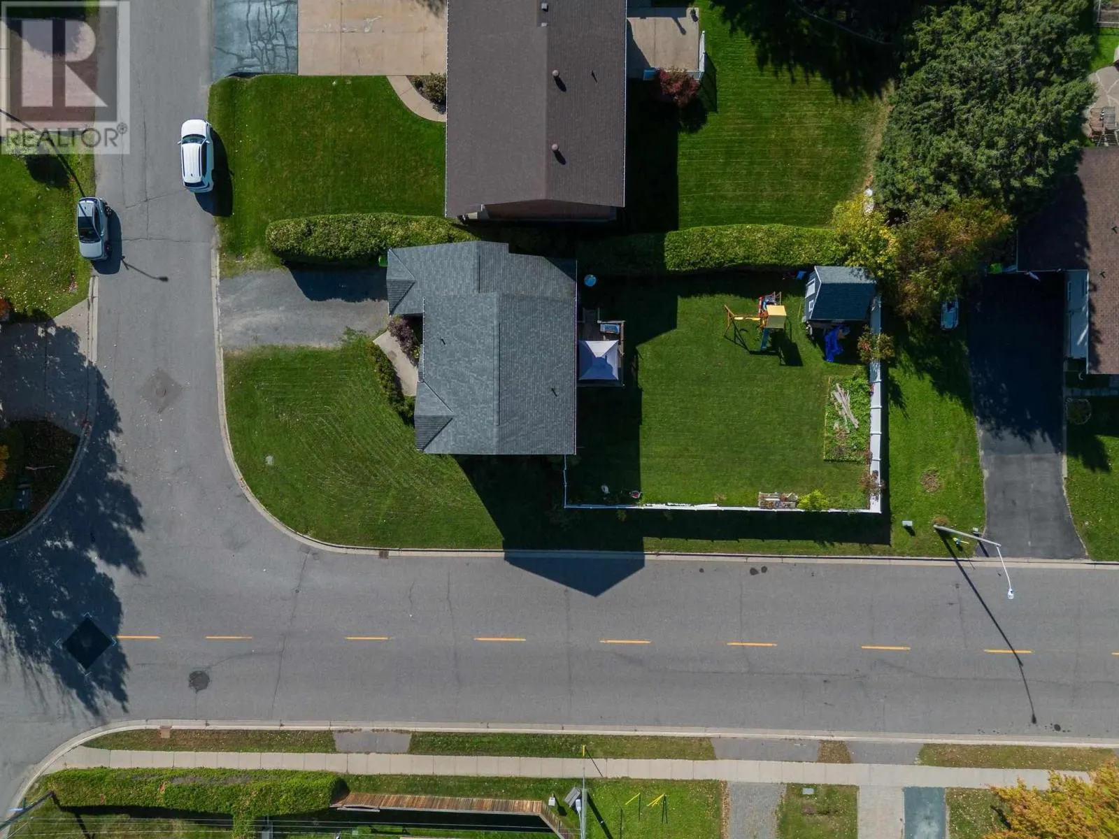 142 Louise AVE