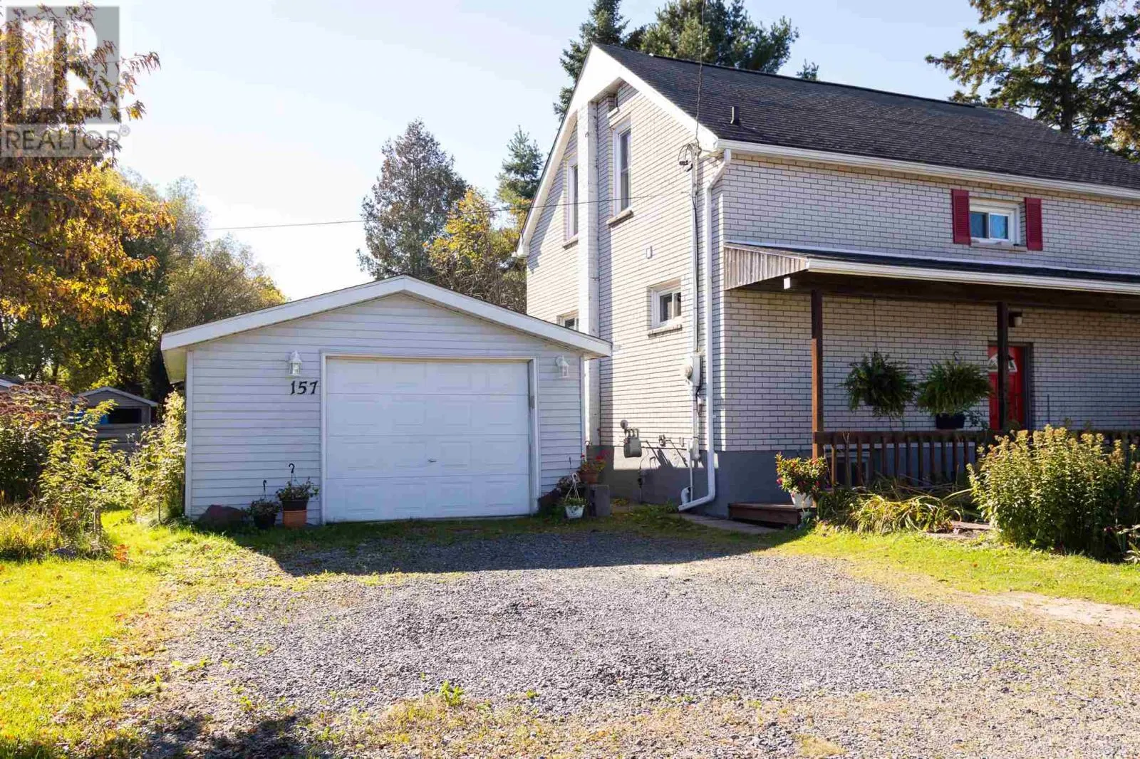 157 East Balfour ST