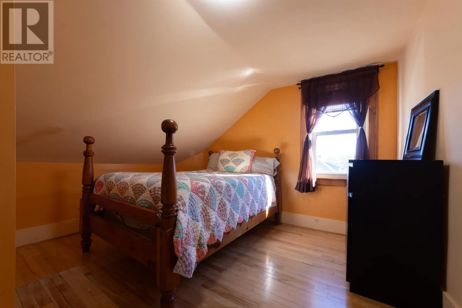 157 East Balfour ST