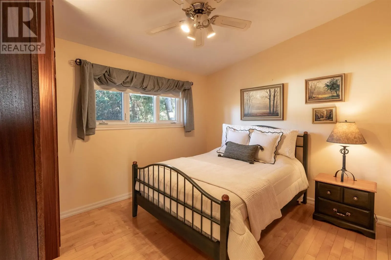 31 West Braemar BAY