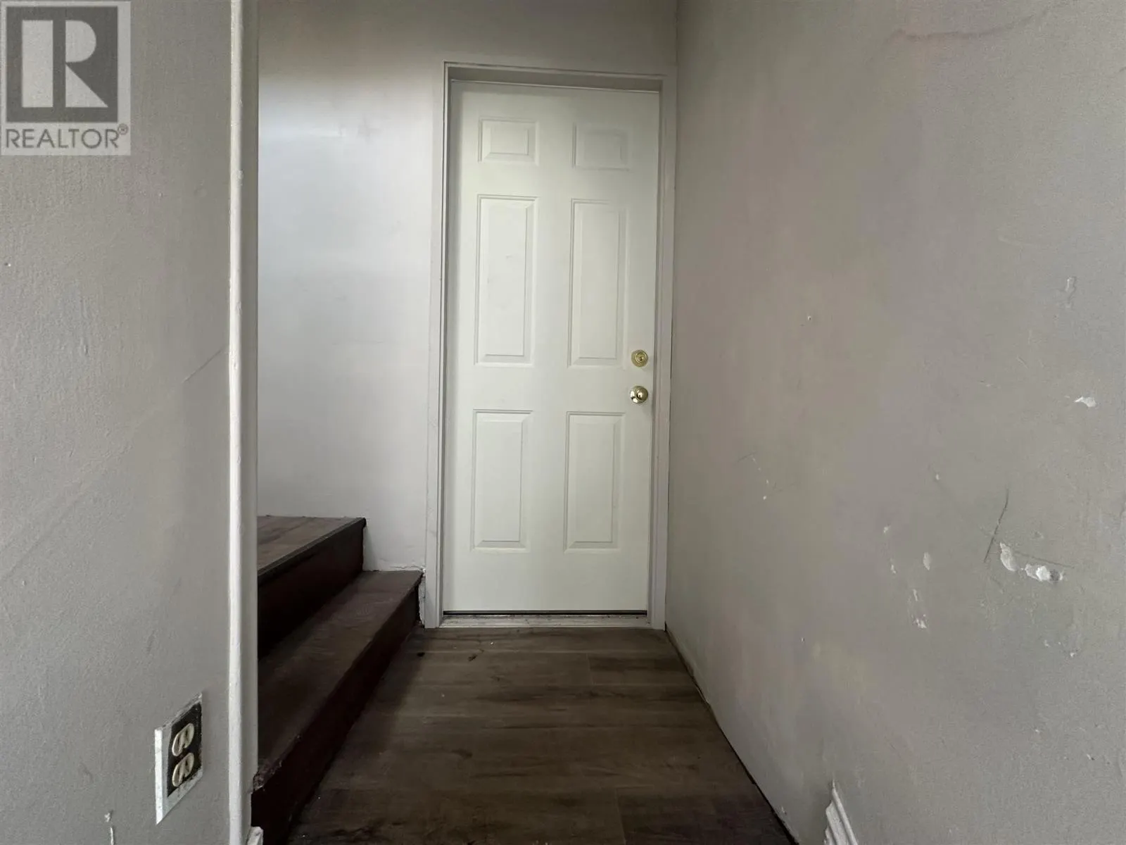 266 John ST