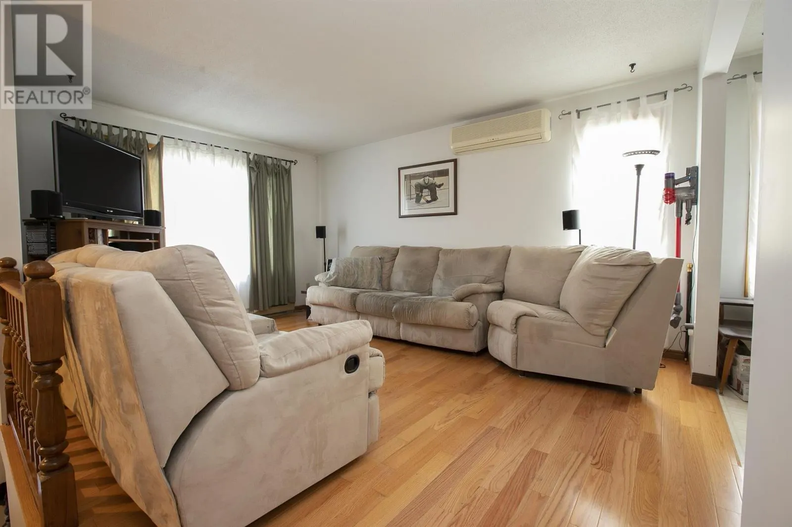 90 Taskar DR