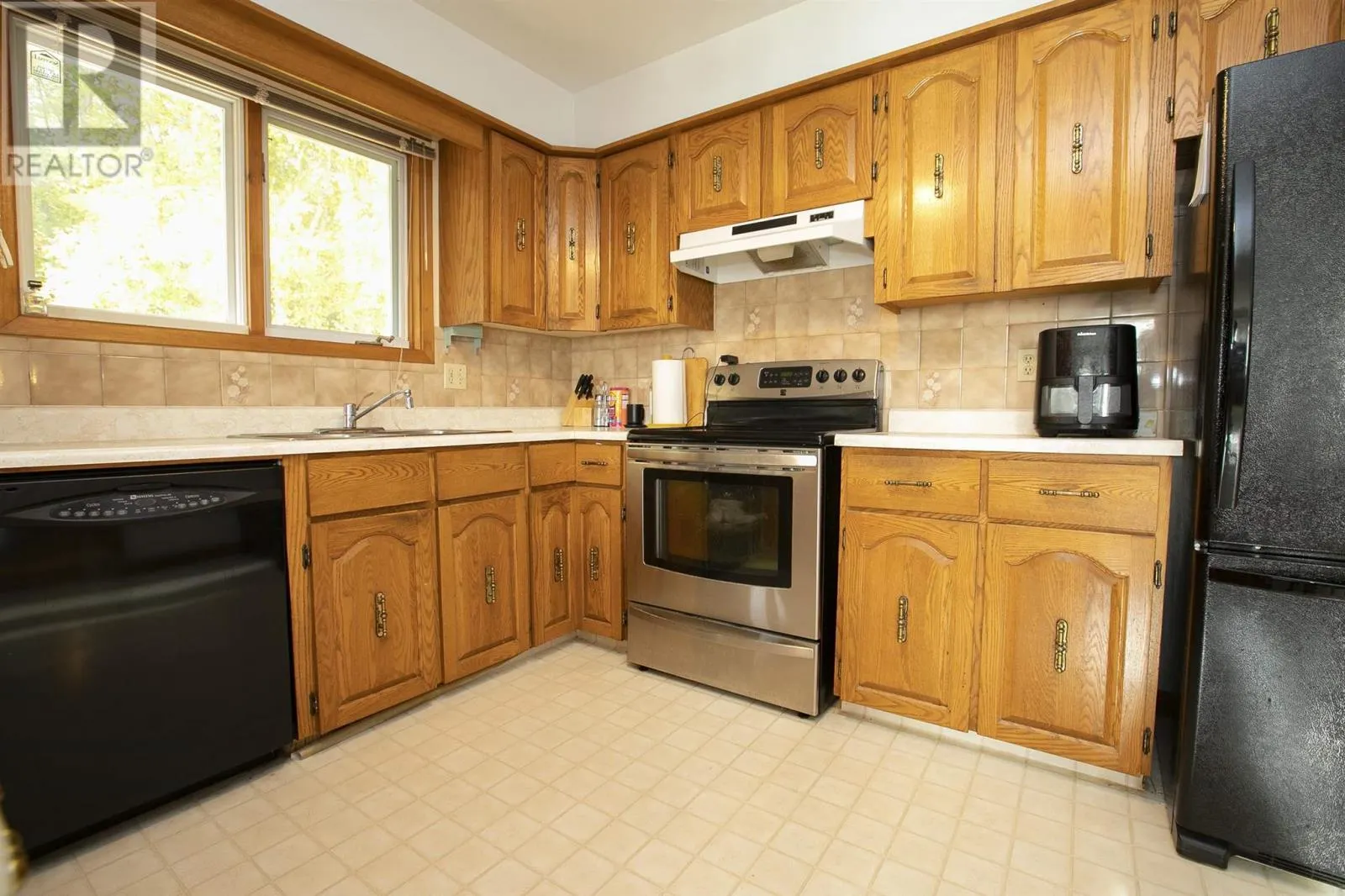 90 Taskar DR