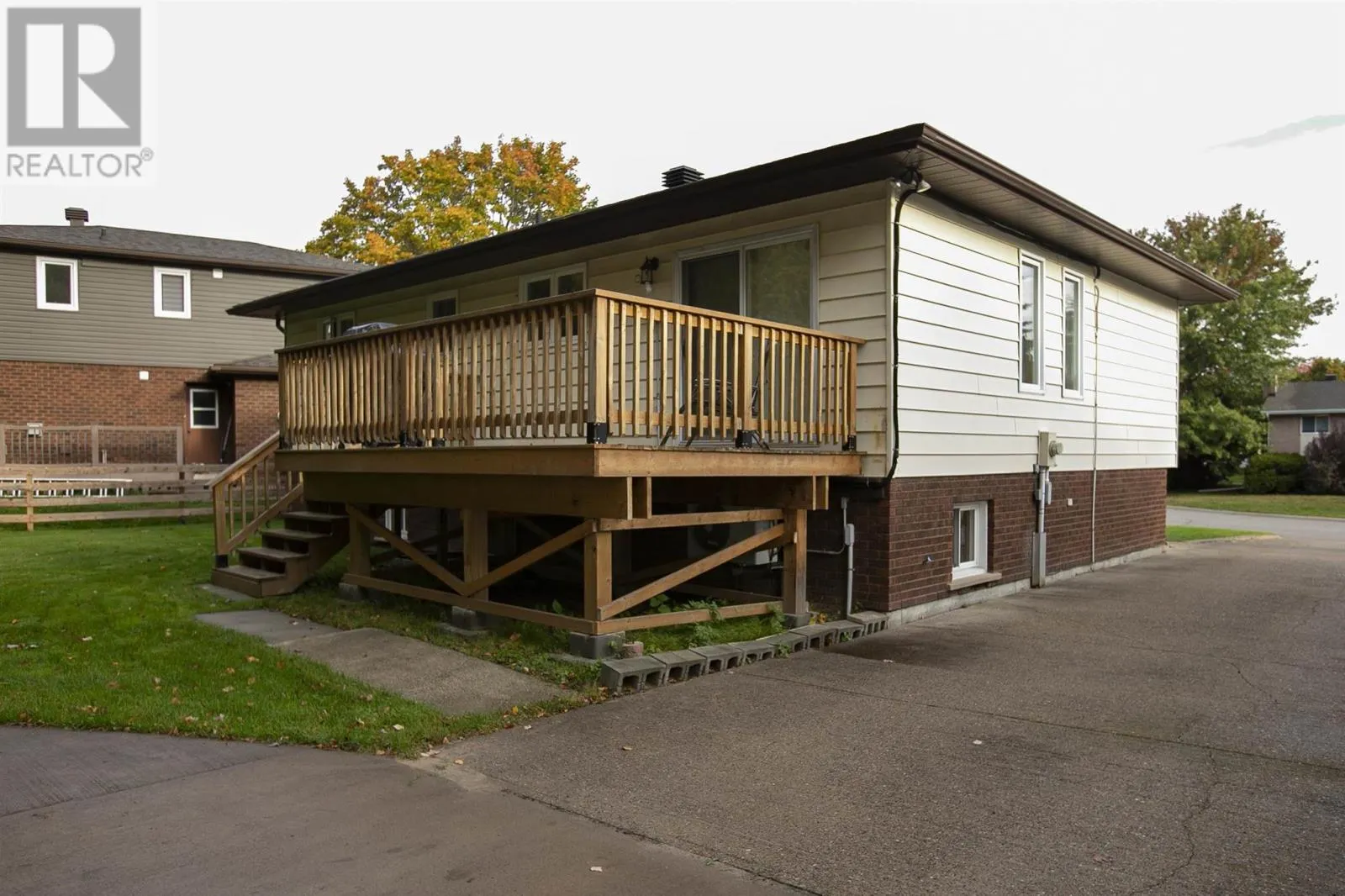 90 Taskar DR