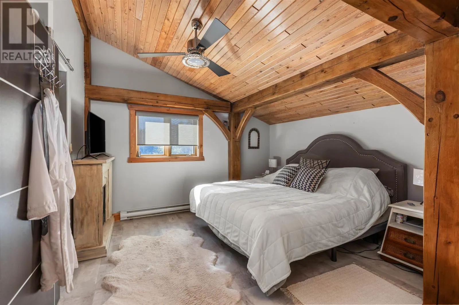 1479 10th Sideroad
