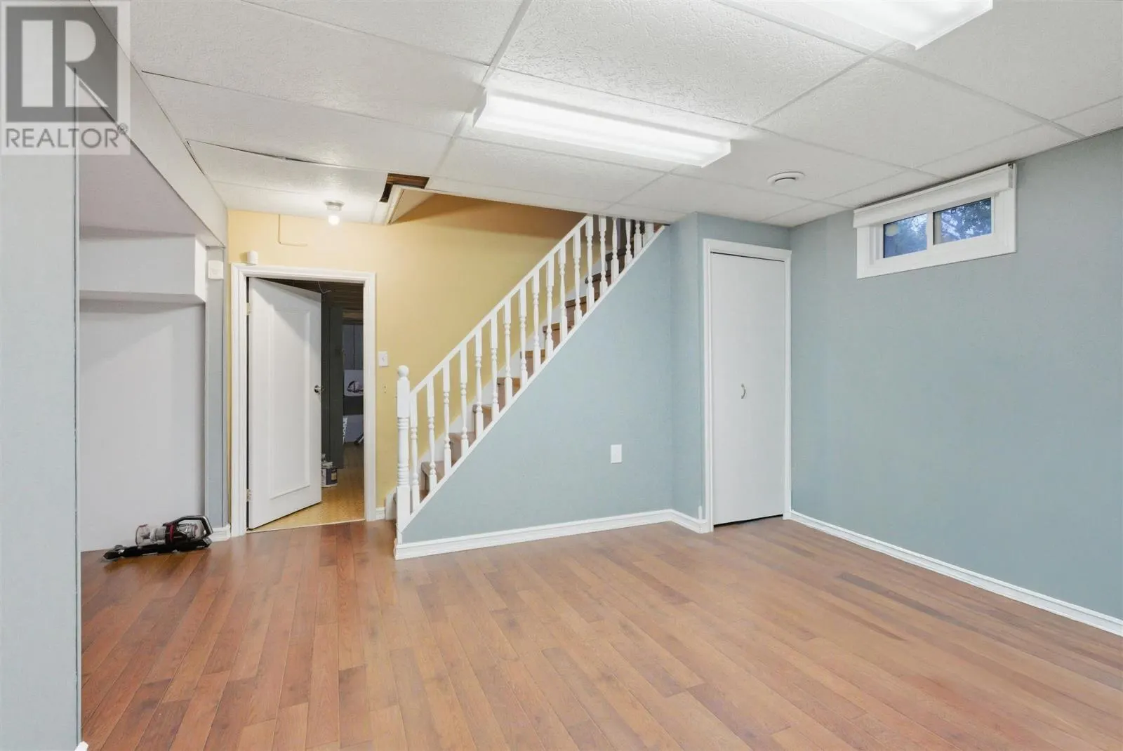 11 Creery AVE