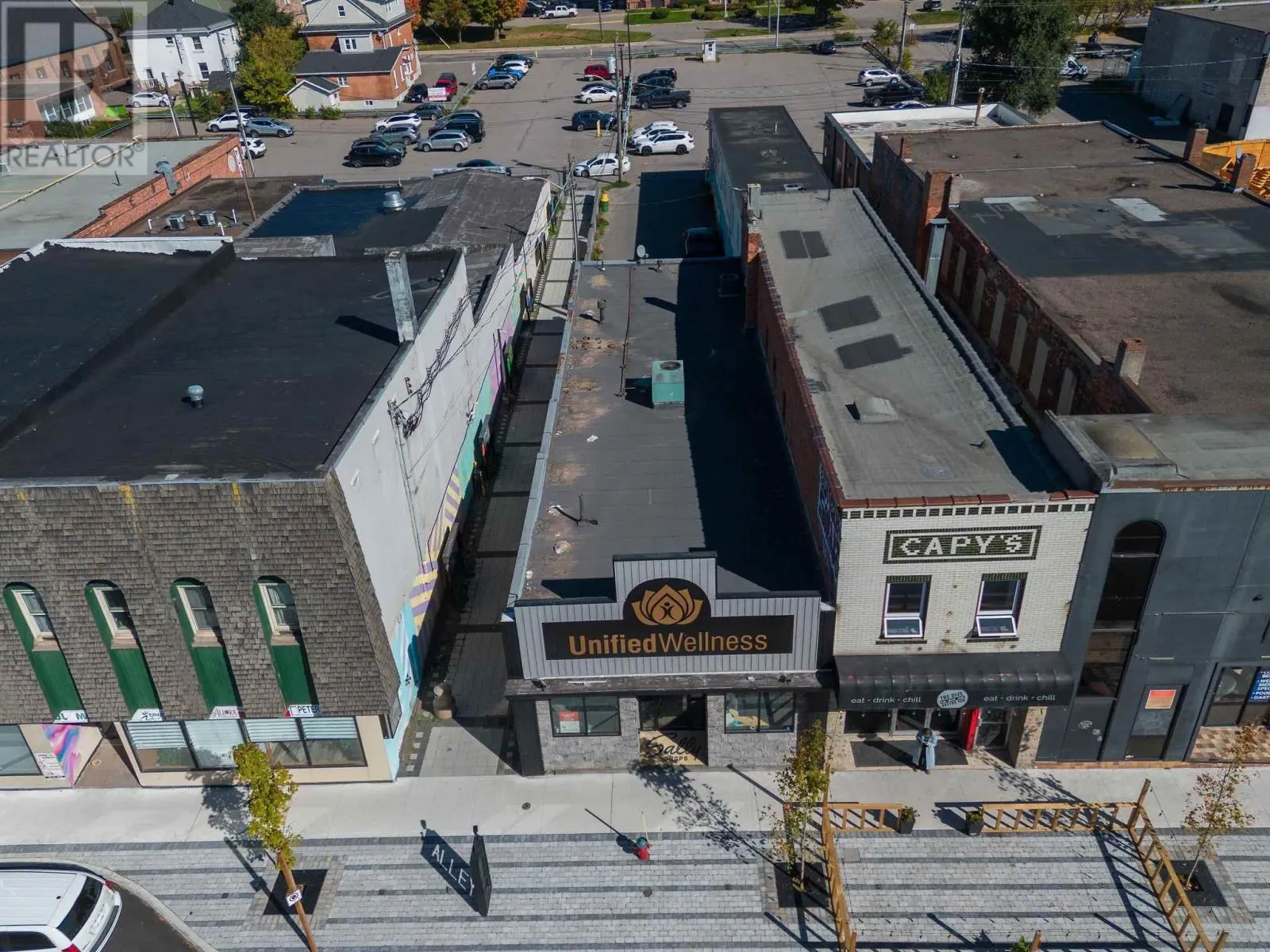 644 Queen ST W