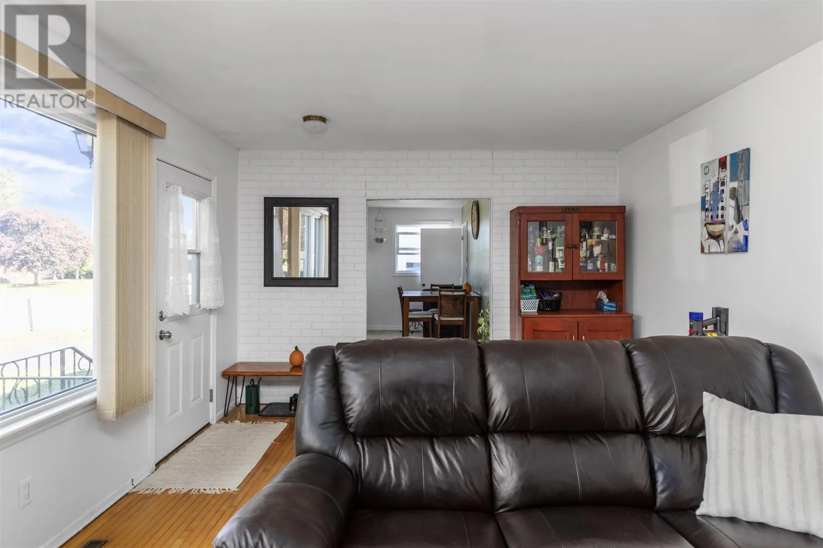355 Sussex RD
