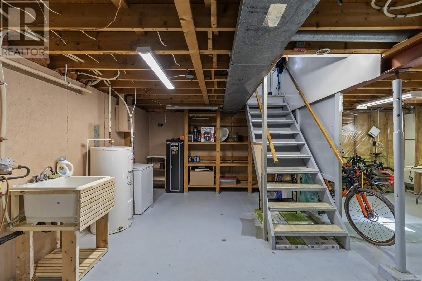 355 Sussex RD