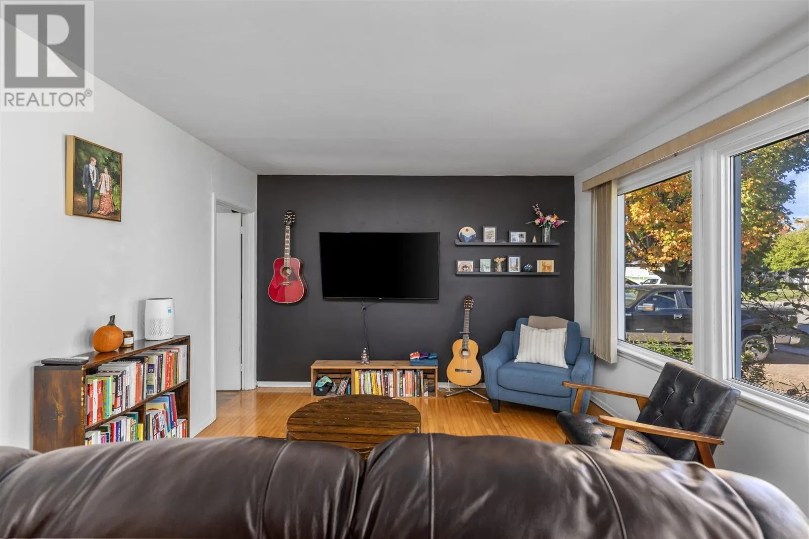 355 Sussex RD