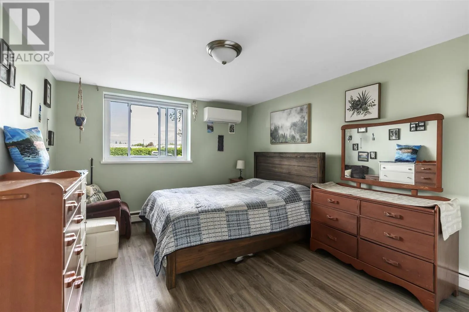 99 Pine ST # 5