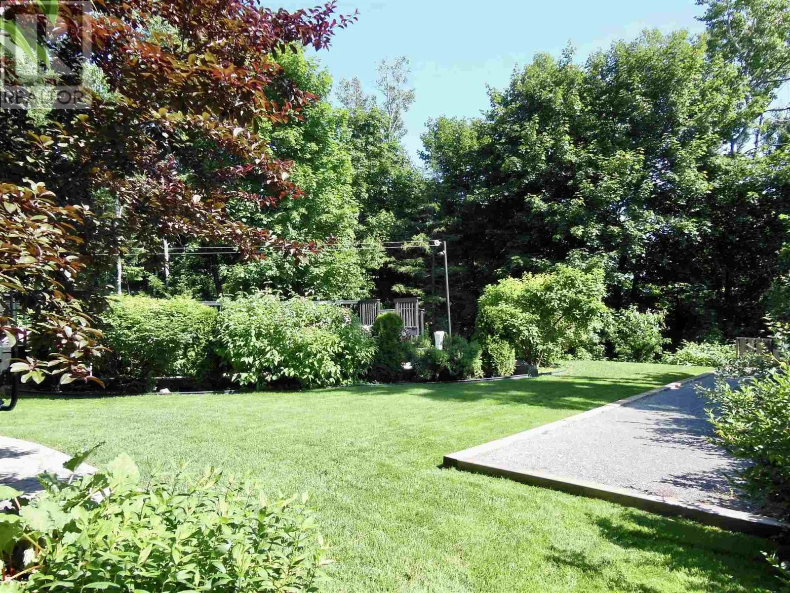 471 MacDonald AVE