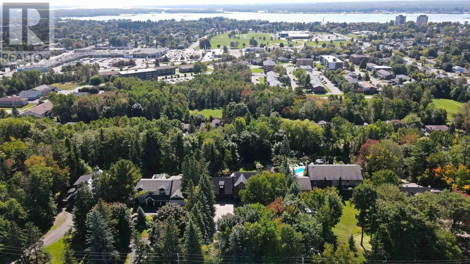 471 MacDonald AVE