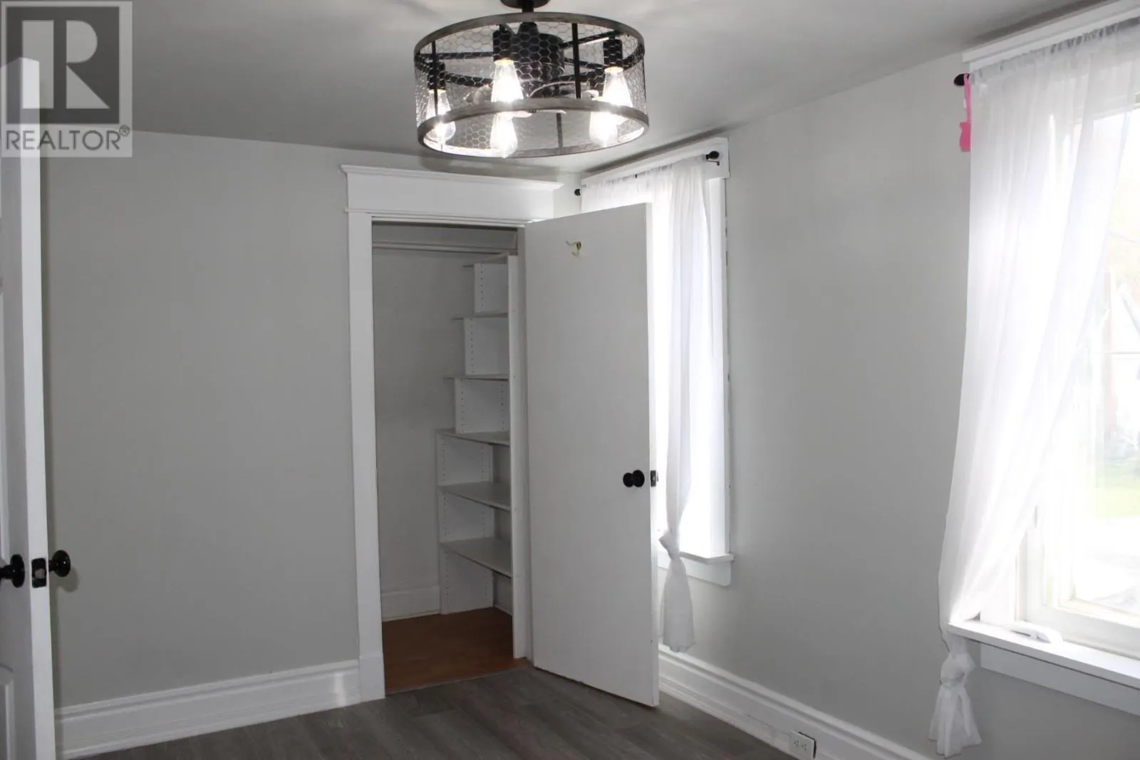 421 John ST
