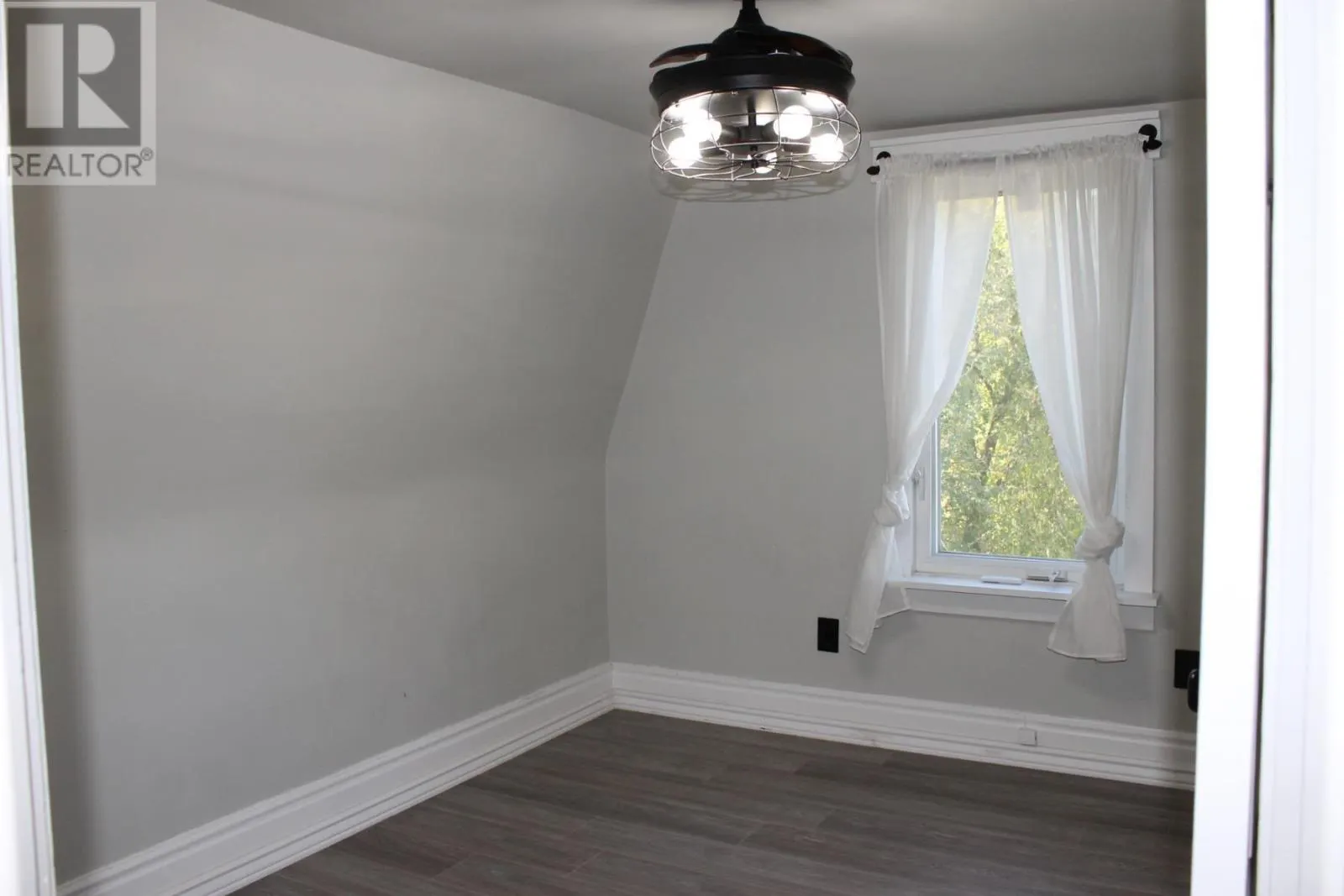 421 John ST