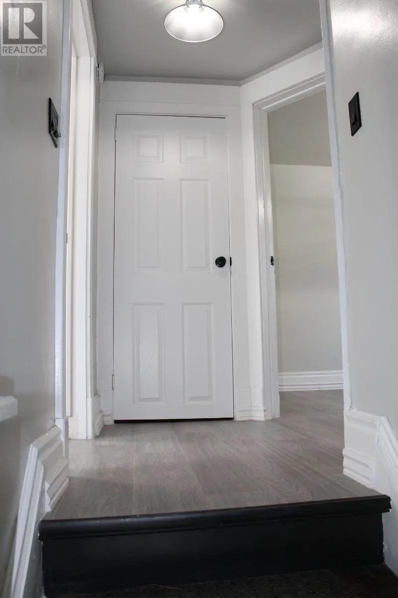 421 John ST