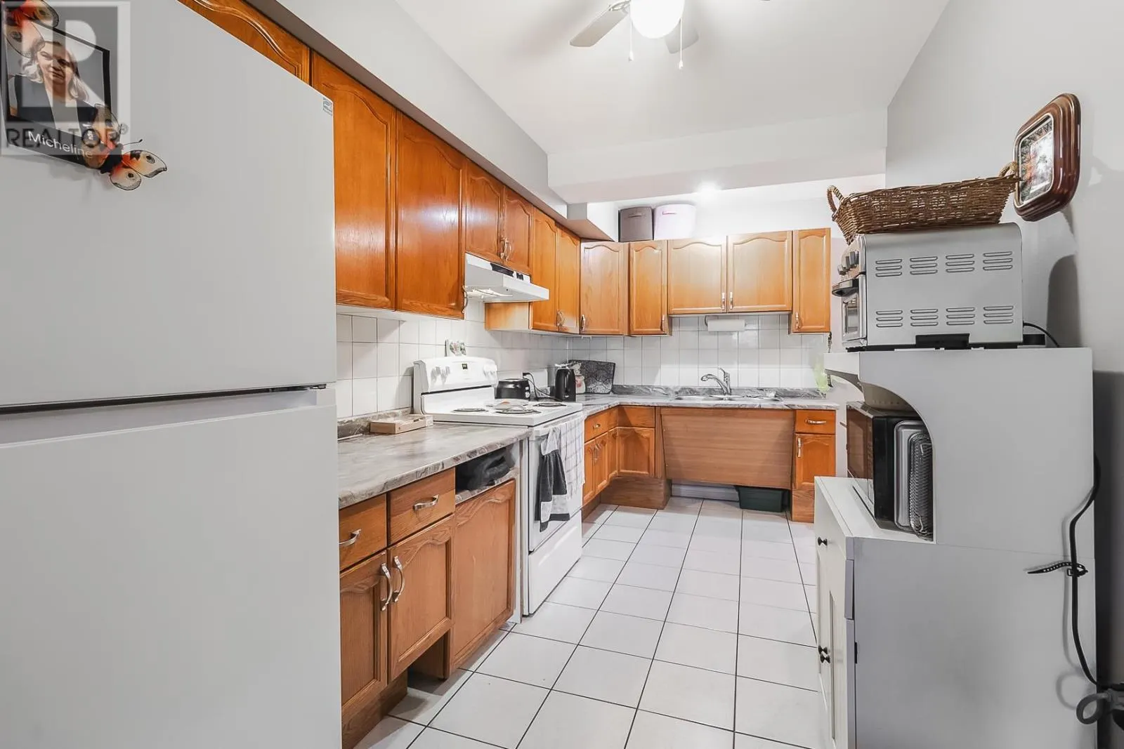 110-112 East Balfour ST