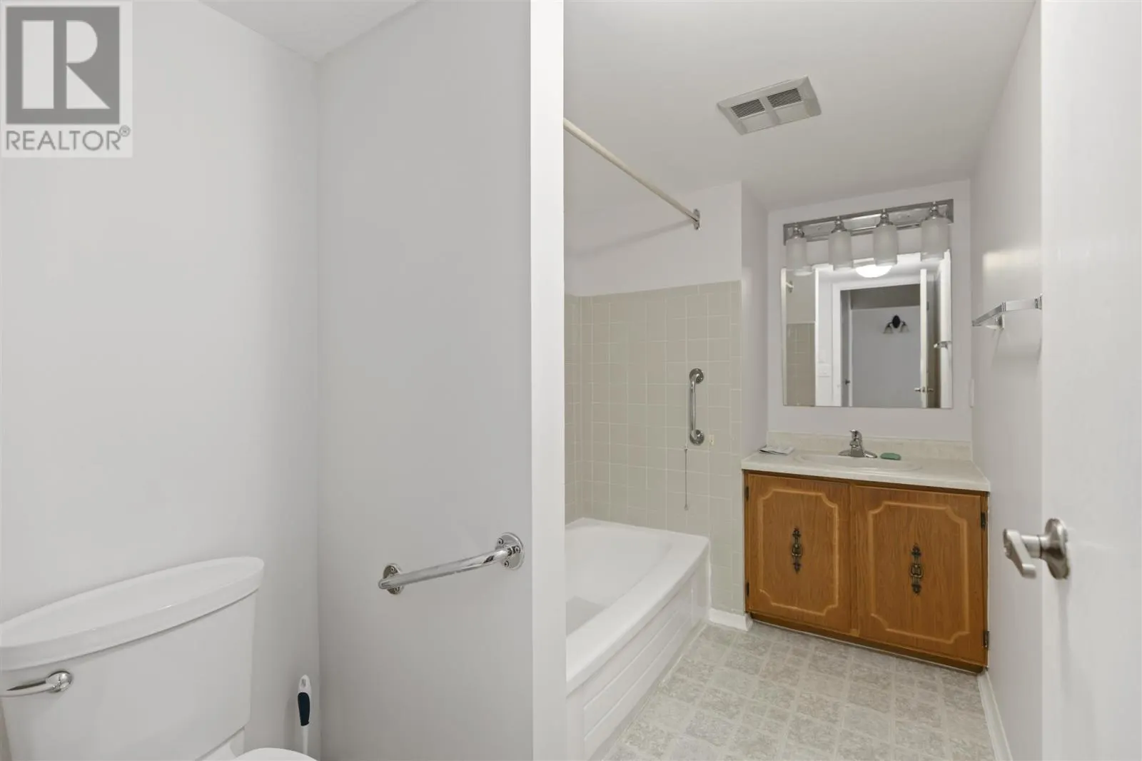 313 MacDonald AVE # 309