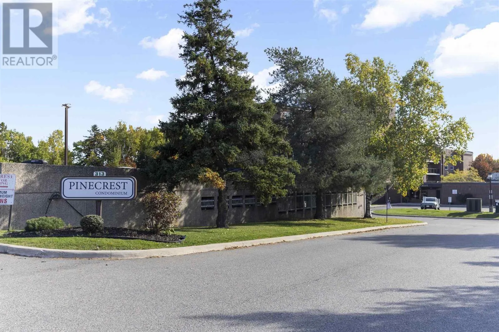 313 MacDonald AVE # 309