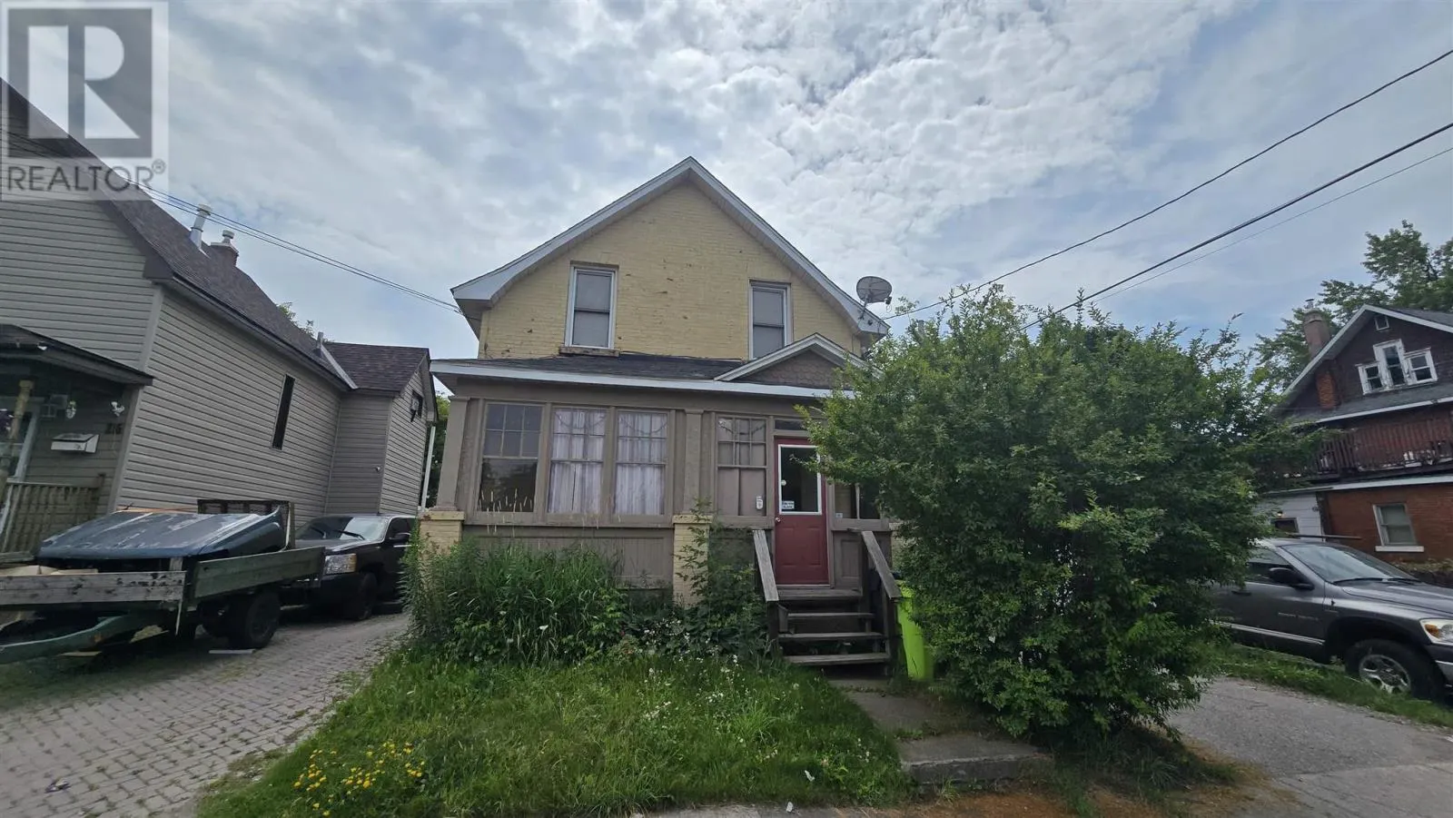 14 Abbott ST