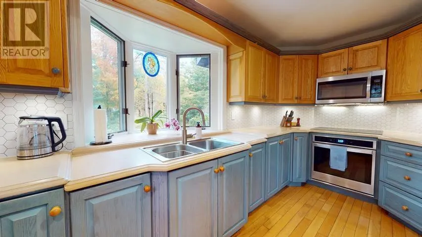 200 Watson RD
