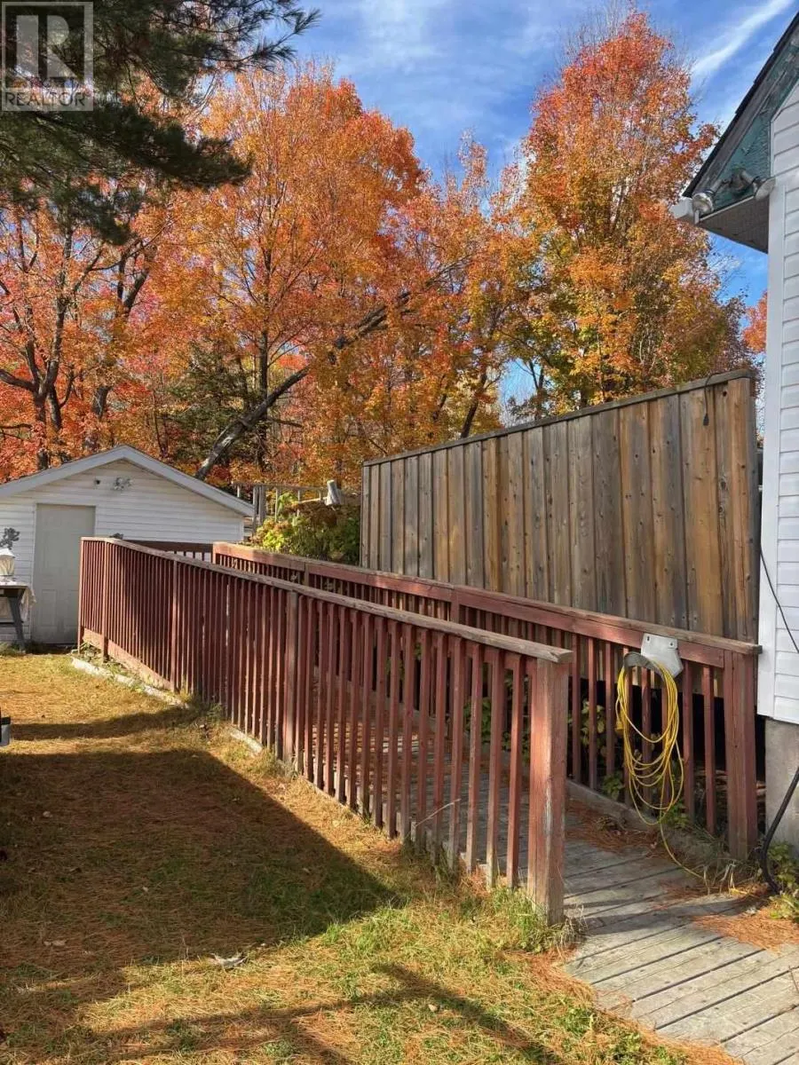 14 Cutler AVE