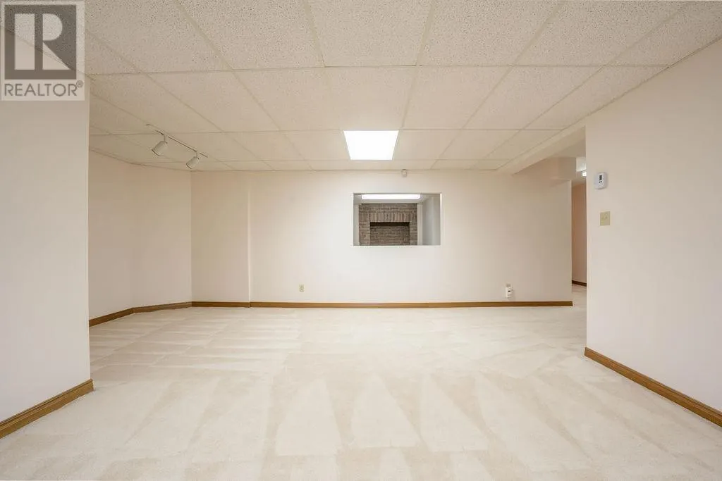 68 Prince Charles CRES