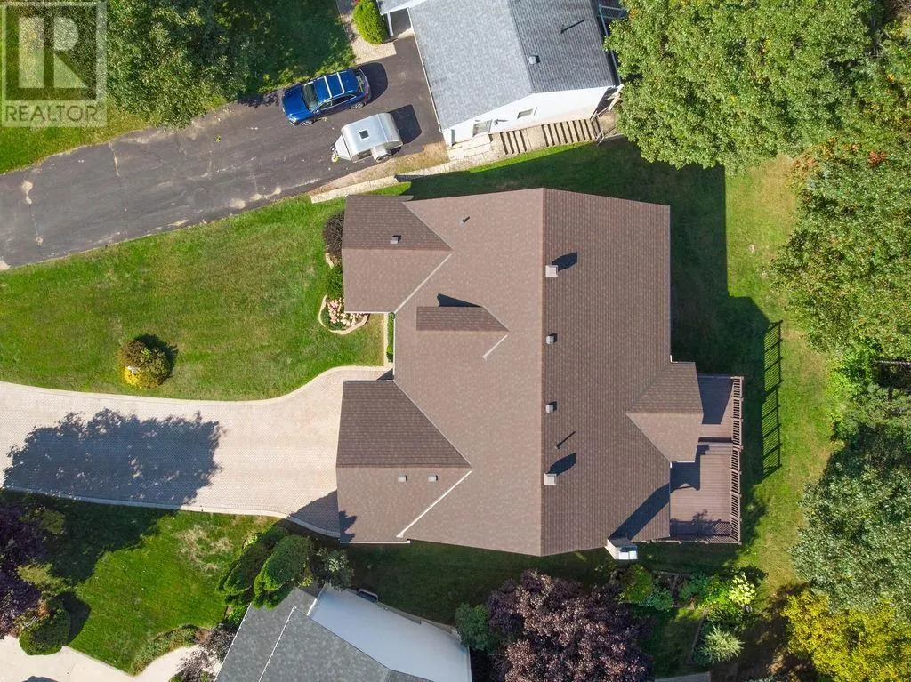 68 Prince Charles CRES