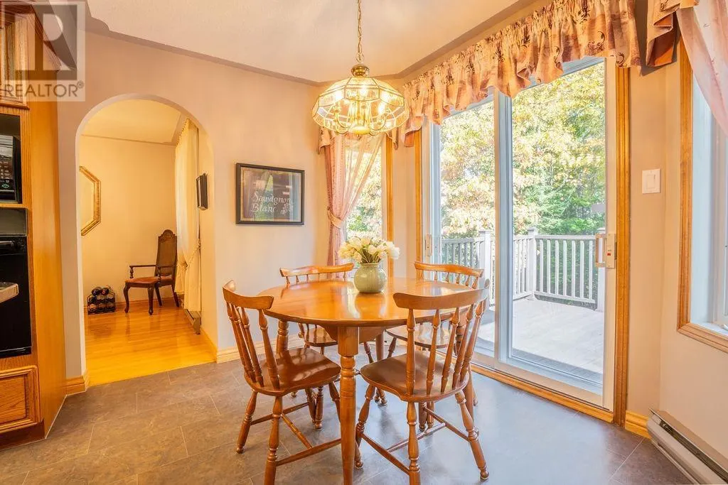 68 Prince Charles CRES