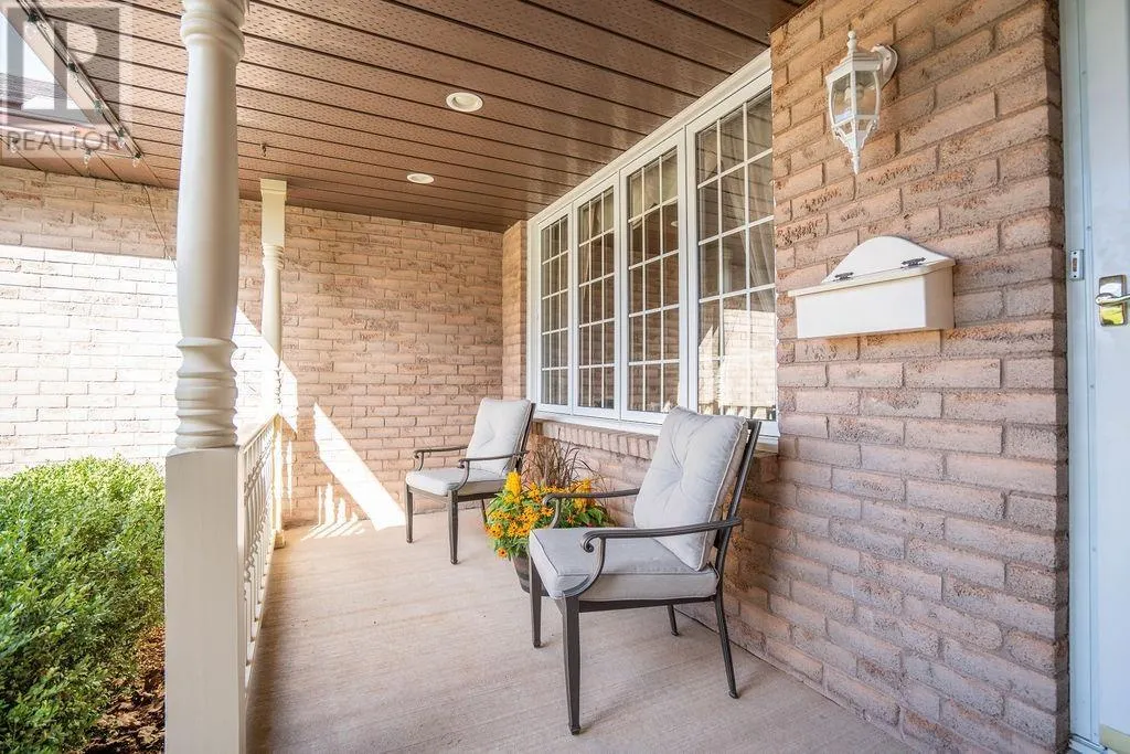 68 Prince Charles CRES