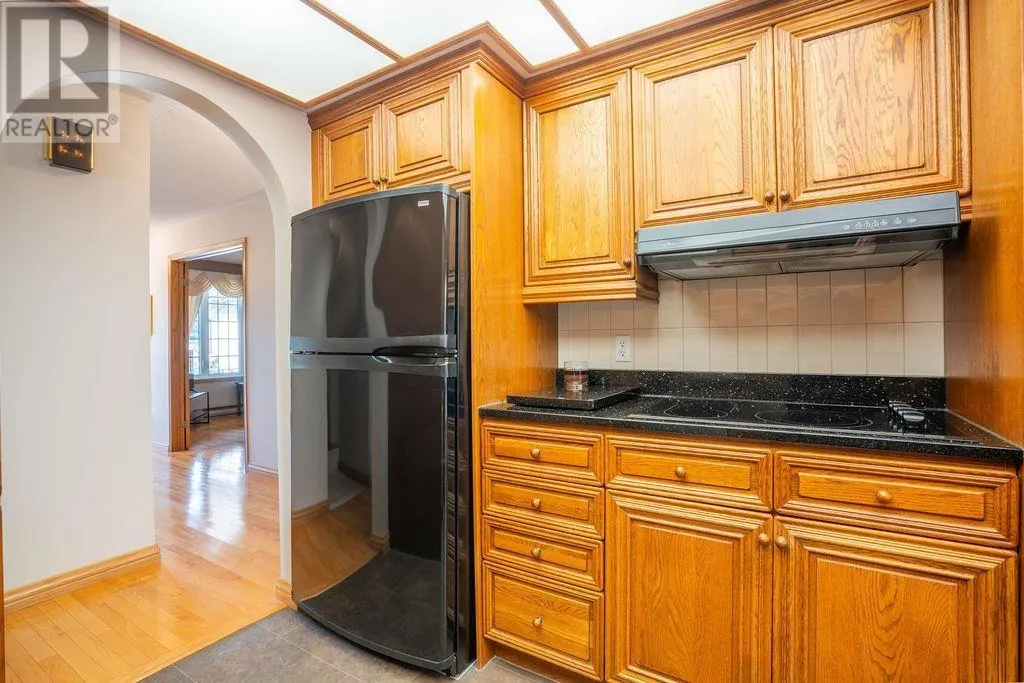 68 Prince Charles CRES