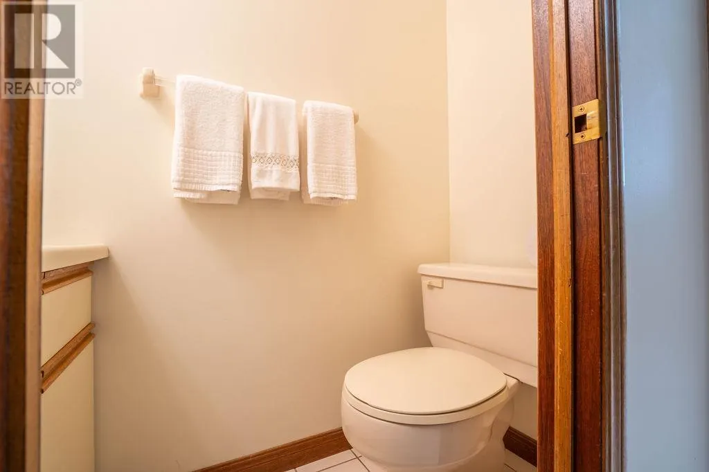 68 Prince Charles CRES