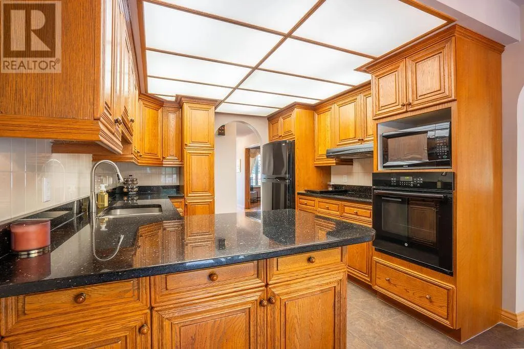 68 Prince Charles CRES