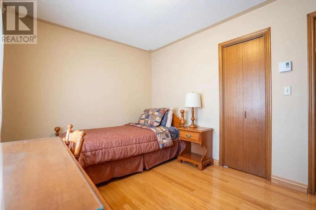 68 Prince Charles CRES