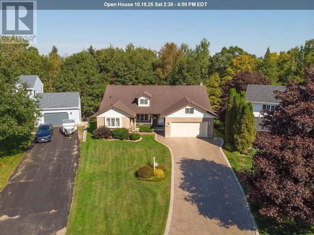 68 Prince Charles CRES