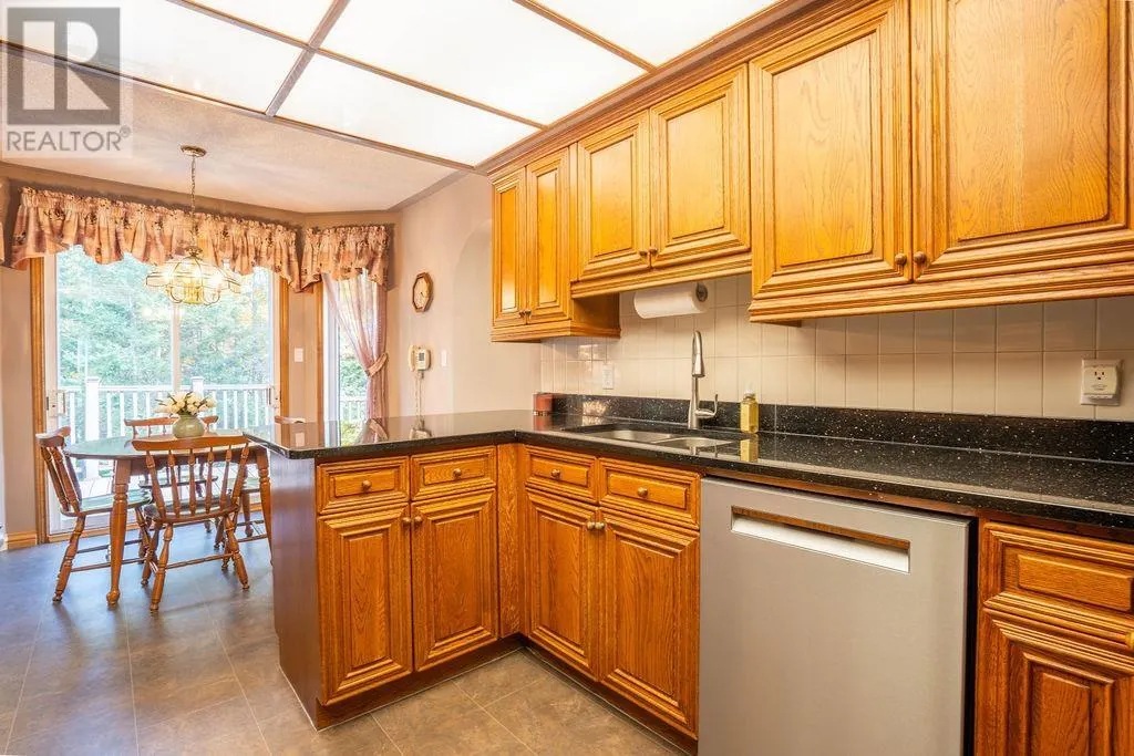 68 Prince Charles CRES