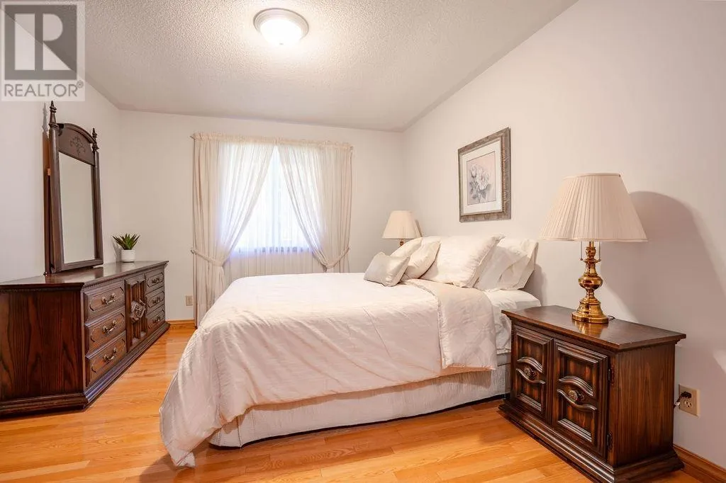 68 Prince Charles CRES