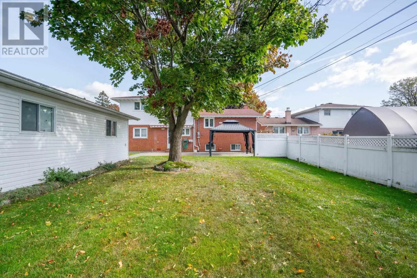 193 Reid ST